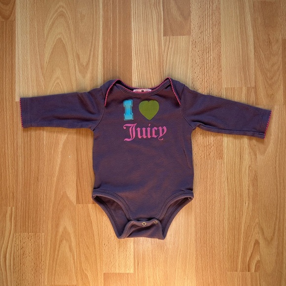Juicy Couture onesie - Picture 3 of 5